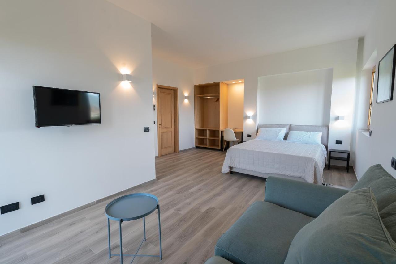 Antares Rooms And Suites Олбия Екстериор снимка