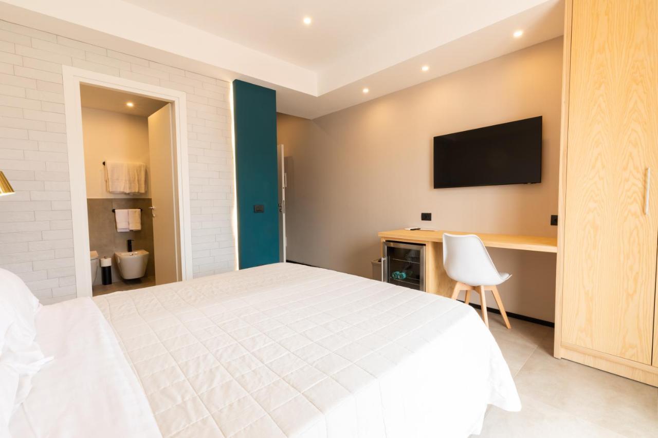 Antares Rooms And Suites Олбия Екстериор снимка