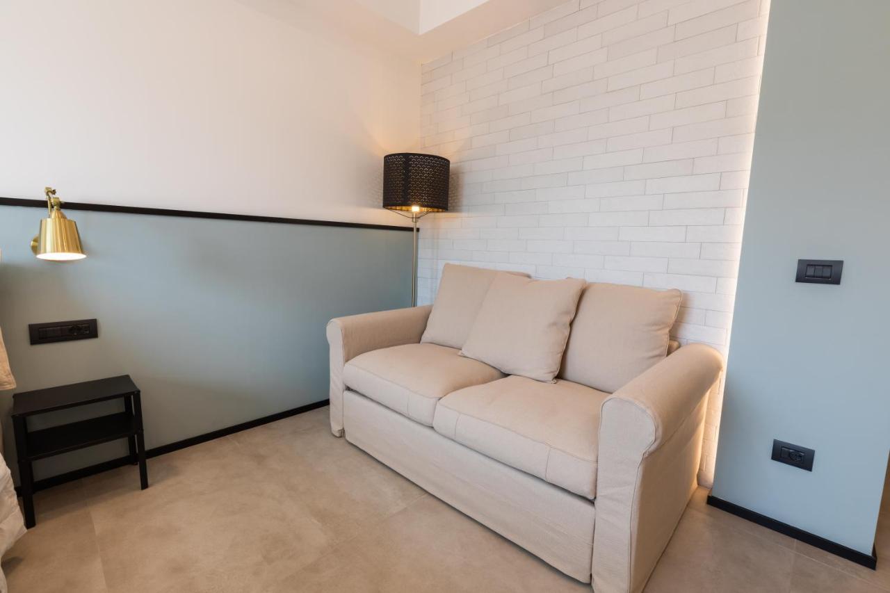Antares Rooms And Suites Олбия Екстериор снимка