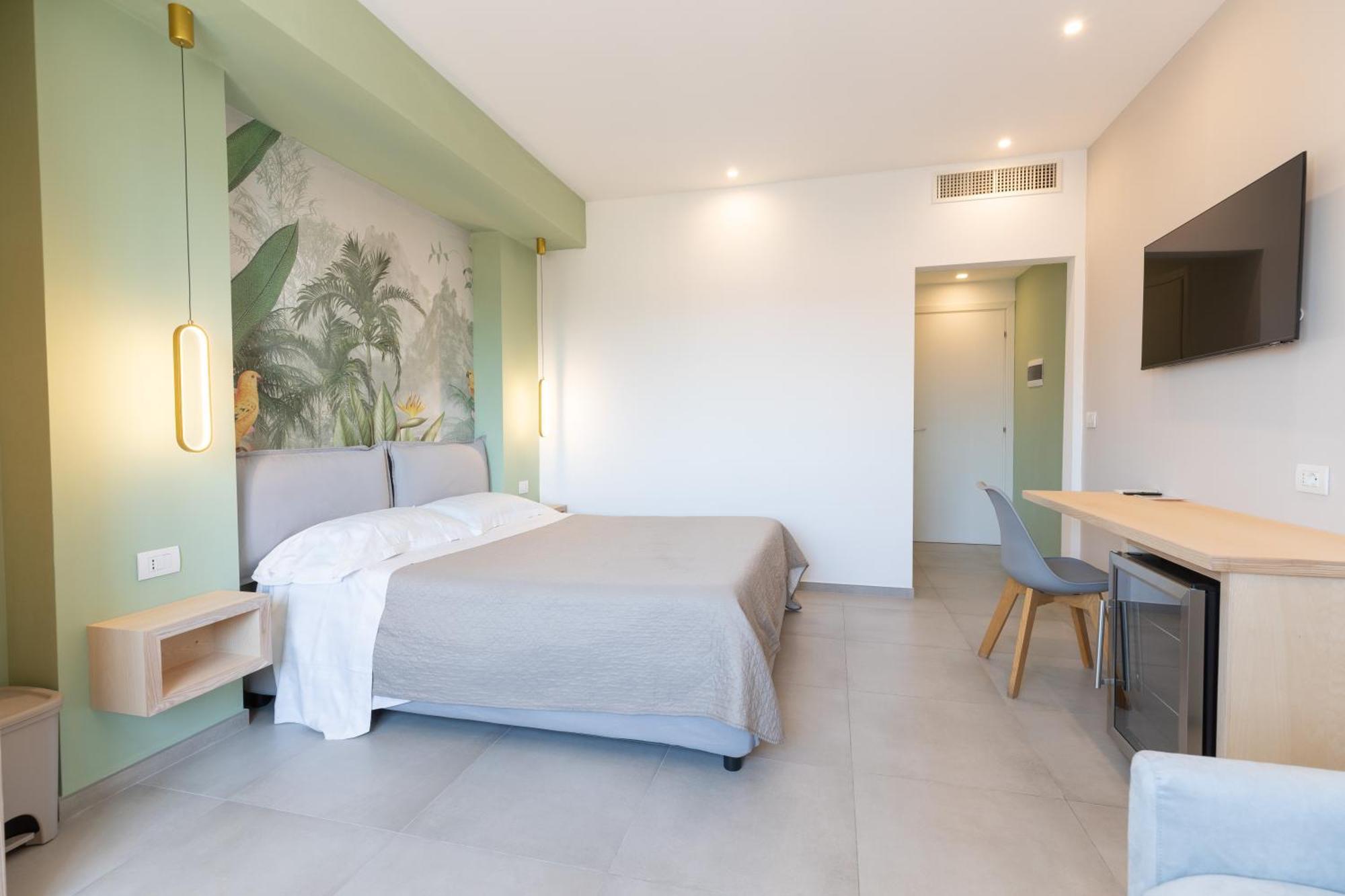 Antares Rooms And Suites Олбия Екстериор снимка