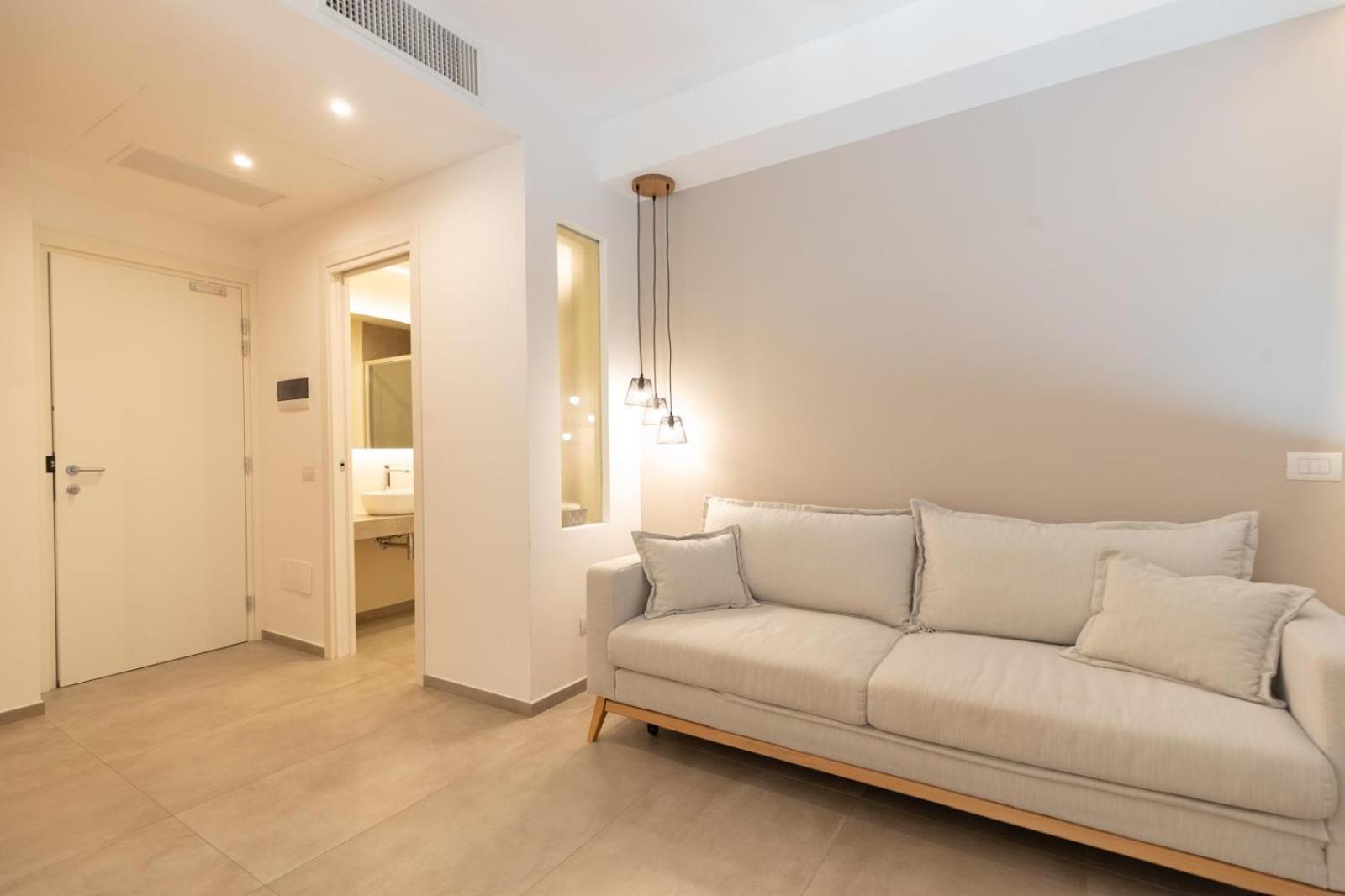 Antares Rooms And Suites Олбия Екстериор снимка