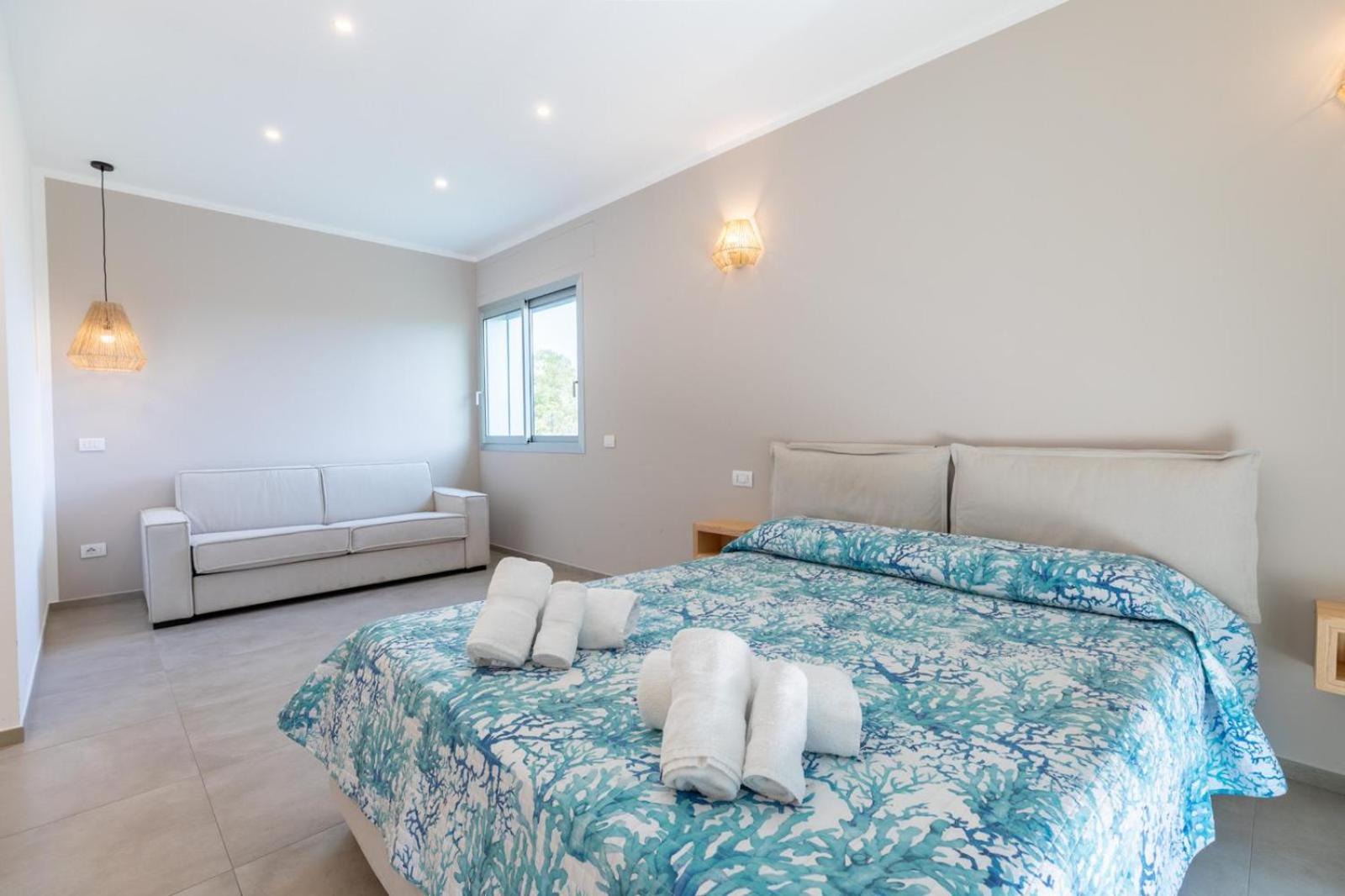 Antares Rooms And Suites Олбия Екстериор снимка