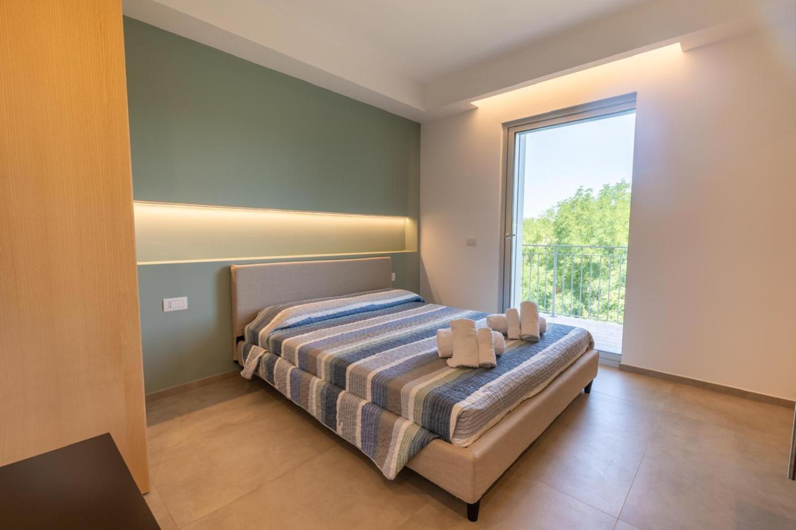 Antares Rooms And Suites Олбия Екстериор снимка